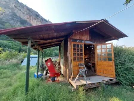 Einstöckiges Haus Zum Verkauf Auf 15 000M2 Freistehendem Grundstück In Der Nähe Des Dalyan-Kanals In Köyceğiz Çandırda