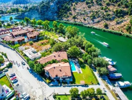 Muğla Dalyan Center 750 M2, / 40 Zoned 2 Floors Permitted Bargain Land For Sale