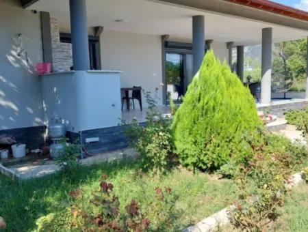 210 M2 Single Storey Well-Maintained House On 780 M2 Plot In Köyceğiz Yanida For Sale