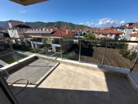 Ortaca Karaburunda 3Rd Floor 2 1 Apartment For Rent