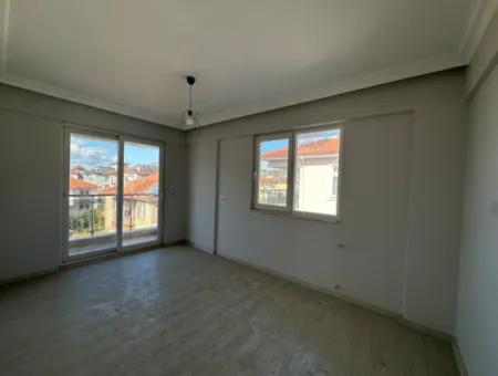 Ortaca Karaburunda 3Rd Floor 2 1 Apartment For Rent