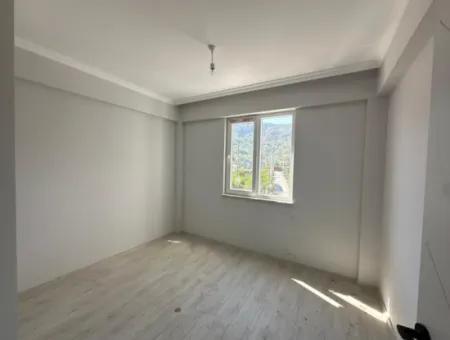 Ortaca Çaylı Mahallesinde Satılık 2+1 90M2 Ara Kat Daire