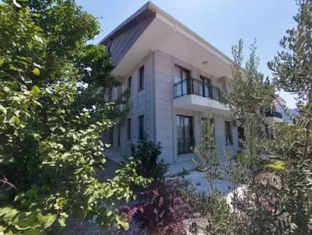 Muğla Dalyan Da  Yüzme Havuzlu Eşyalı  90 M2, 2+1 Yeni Daire Satılık