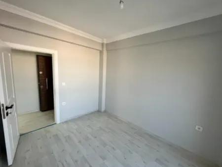 Ortaca Çarşı Merkezde Satılık 3+1 100M2 Daire.